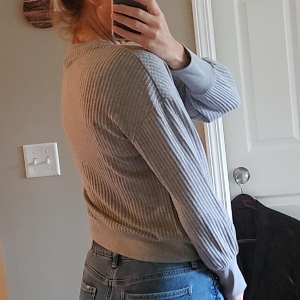 Sweater - Picture 2 of 5
